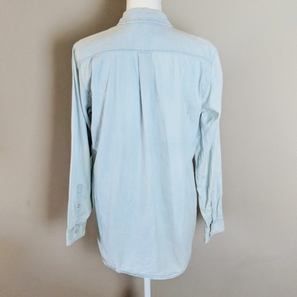 Wilfred Free Blue Chambray Button Down sz Medium - Picture 3 of 6
